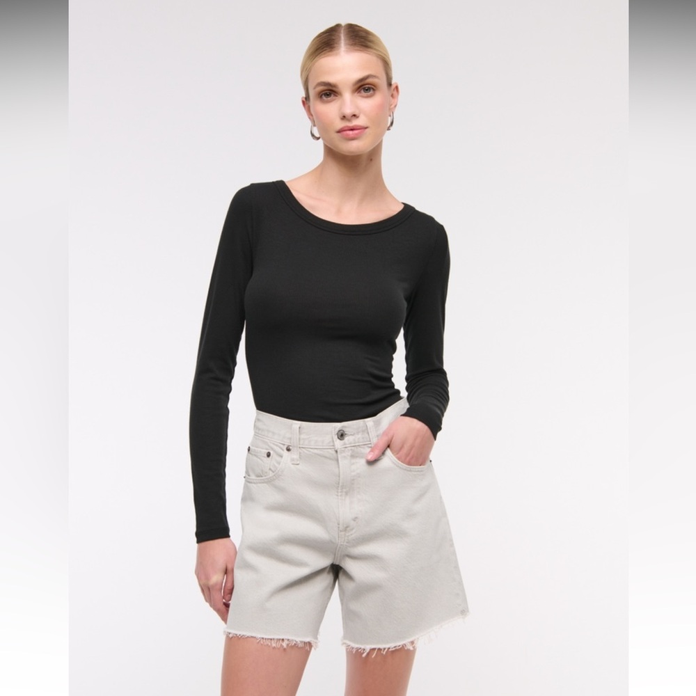 Abercrombie & Fitch The Loose Curve Love Light Gray Jean Shorts